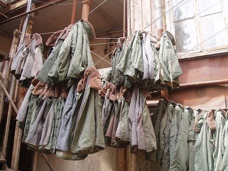cztery tysiące kurtek wojskowych z demobilu ofiarowanych przez Radosława Sikorskiego