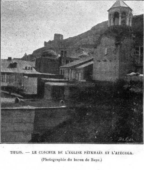 Cerkiew Petkhain i Świątynia Ognia Ateshgah w Tbilisi.
