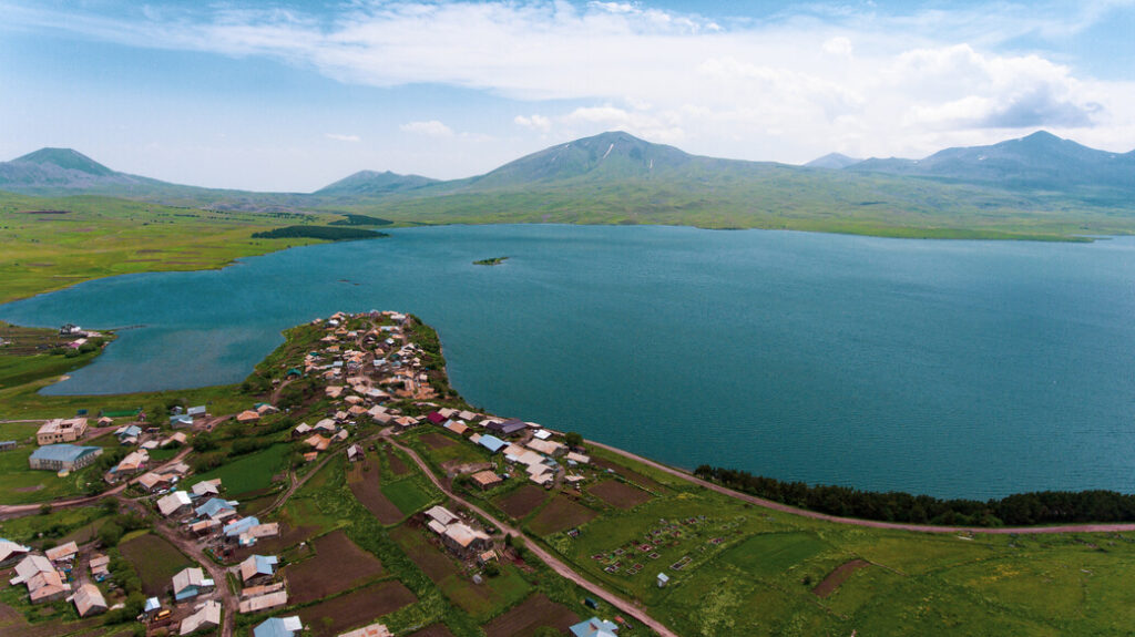 Jezioro Tabatskuri Samcche-Dżawachetia Gruzja